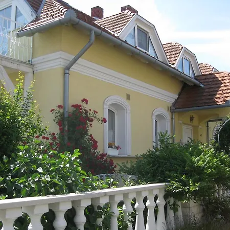 Apartment Rosen *